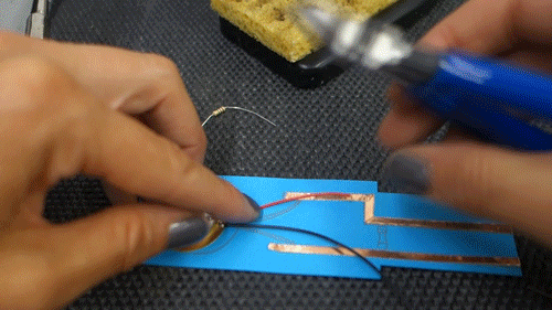 Animation of trimming the piezo wires.